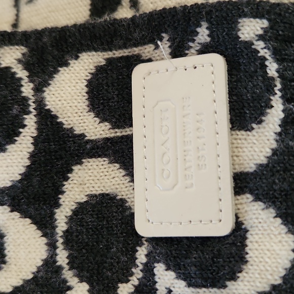 Merino Wool Hat and Scarf Set - Picture 2 of 4